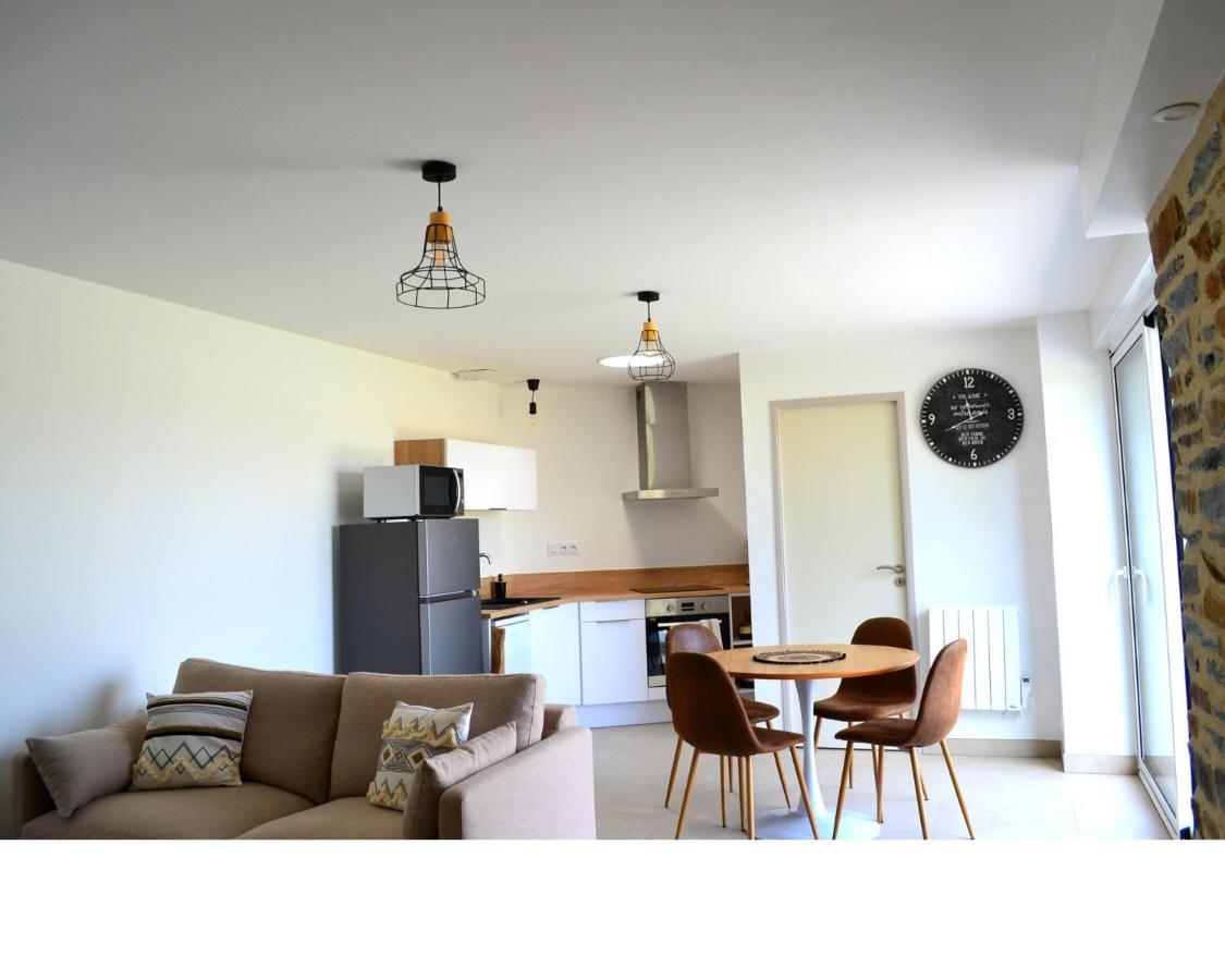 Appart Hotel La Gacilly-Centre Ville-Spa-Parking ภายนอก รูปภาพ